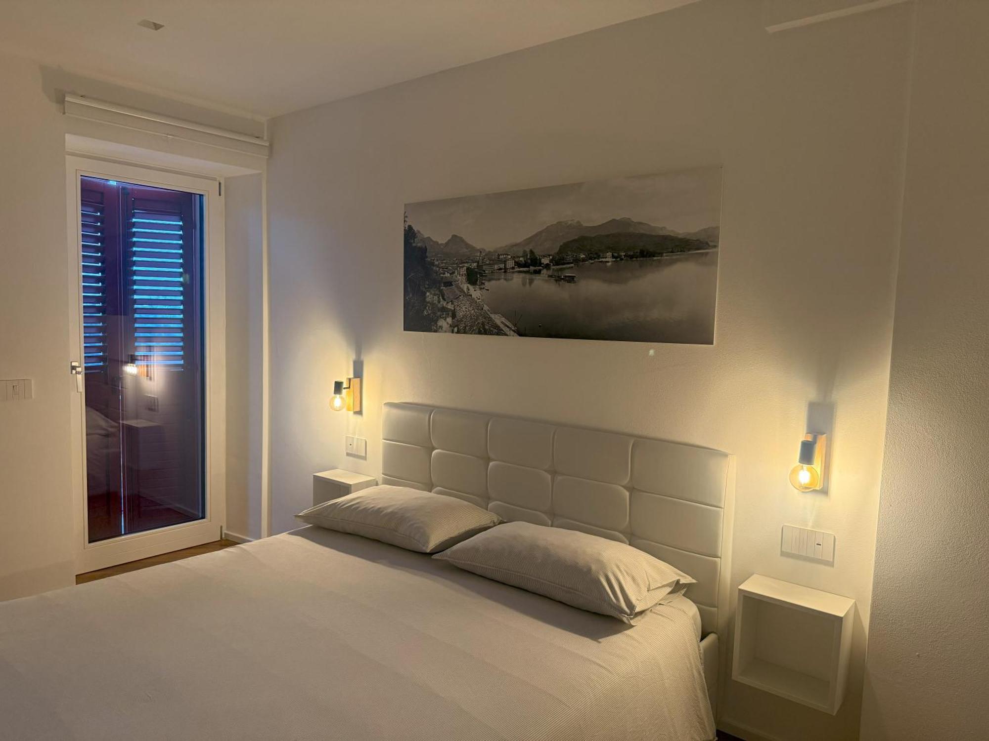 East West Room Арко Екстериор снимка